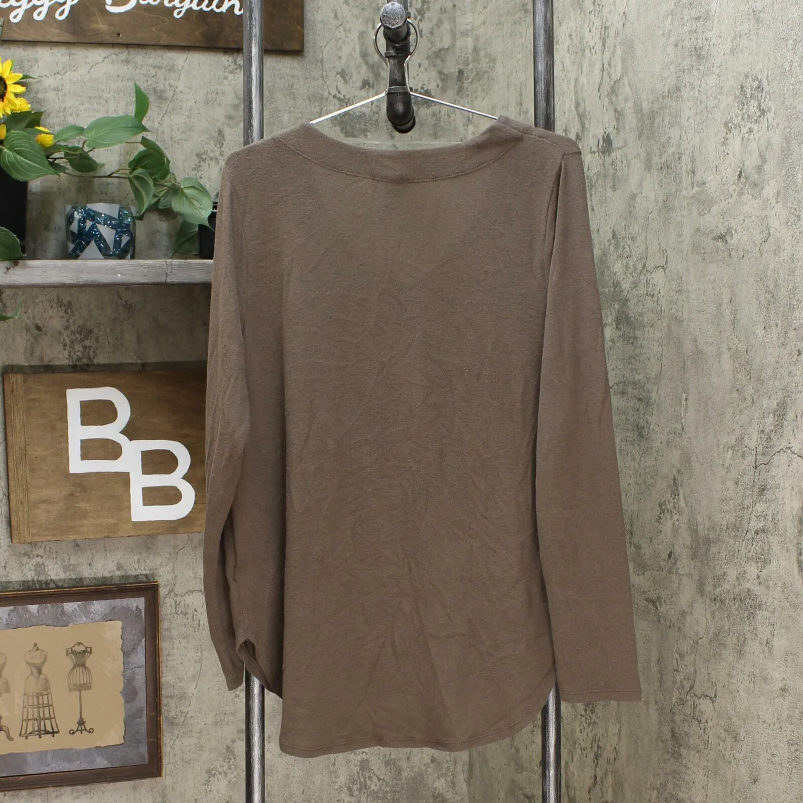 Ava & Viv Women's Plus Size Long Sleeve V-Neck Cozy Top