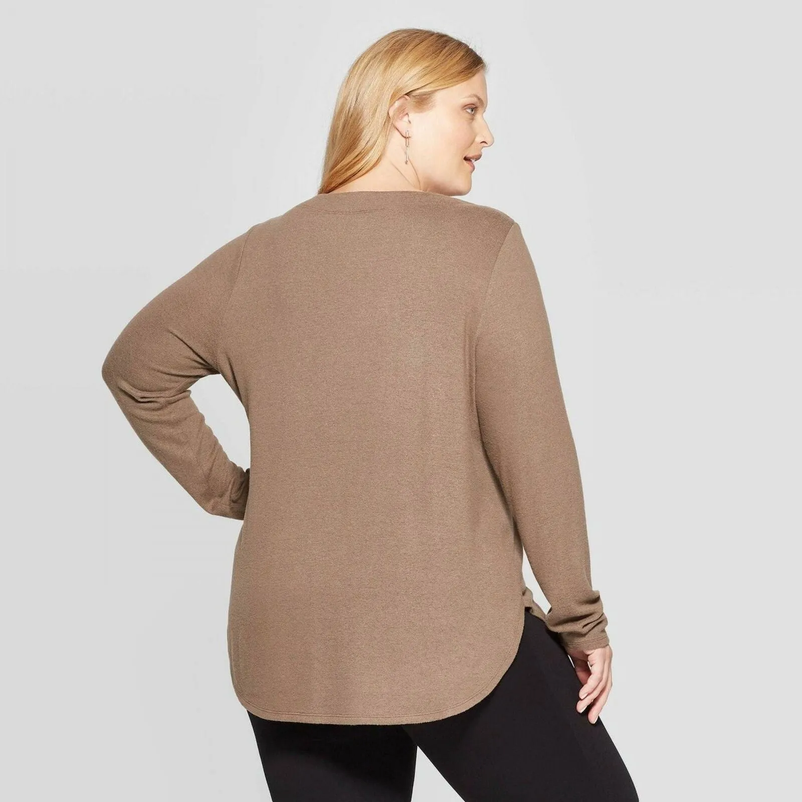Ava & Viv Women's Plus Size Long Sleeve V-Neck Cozy Top