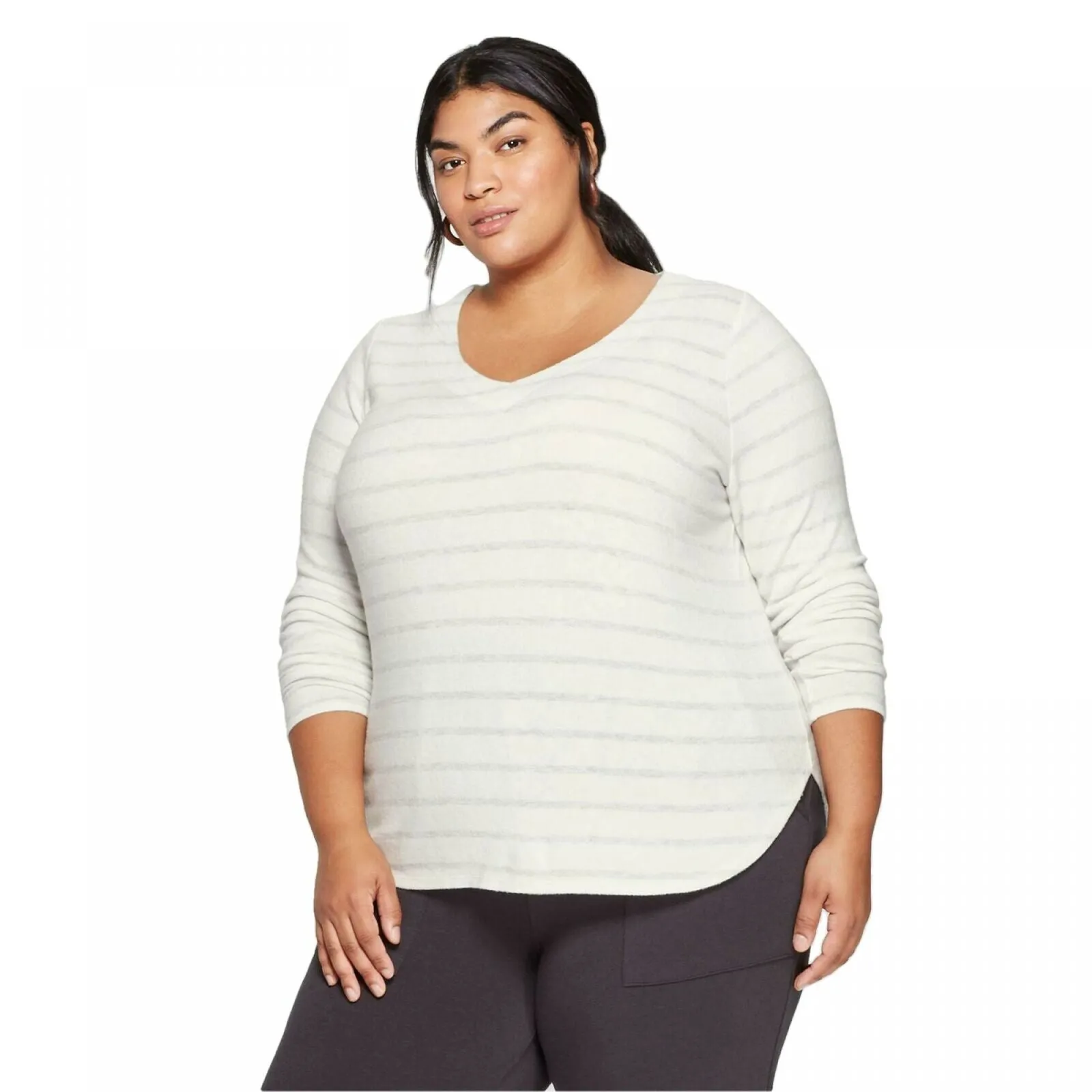 Ava & Viv Women's Plus Size Long Sleeve V-Neck Cozy Top
