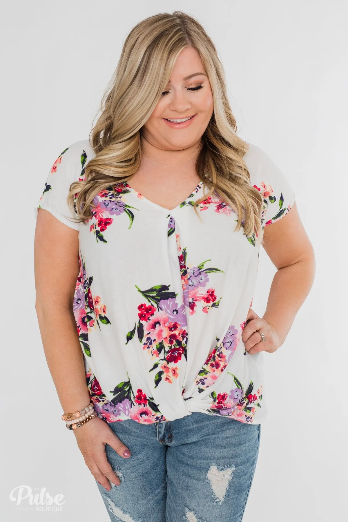 Best Day Ever Floral Twist Short Sleeve Top- Ivory