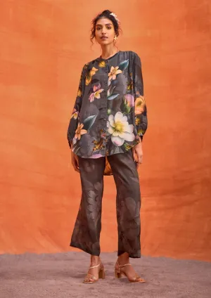 Carly gray shirt and pants