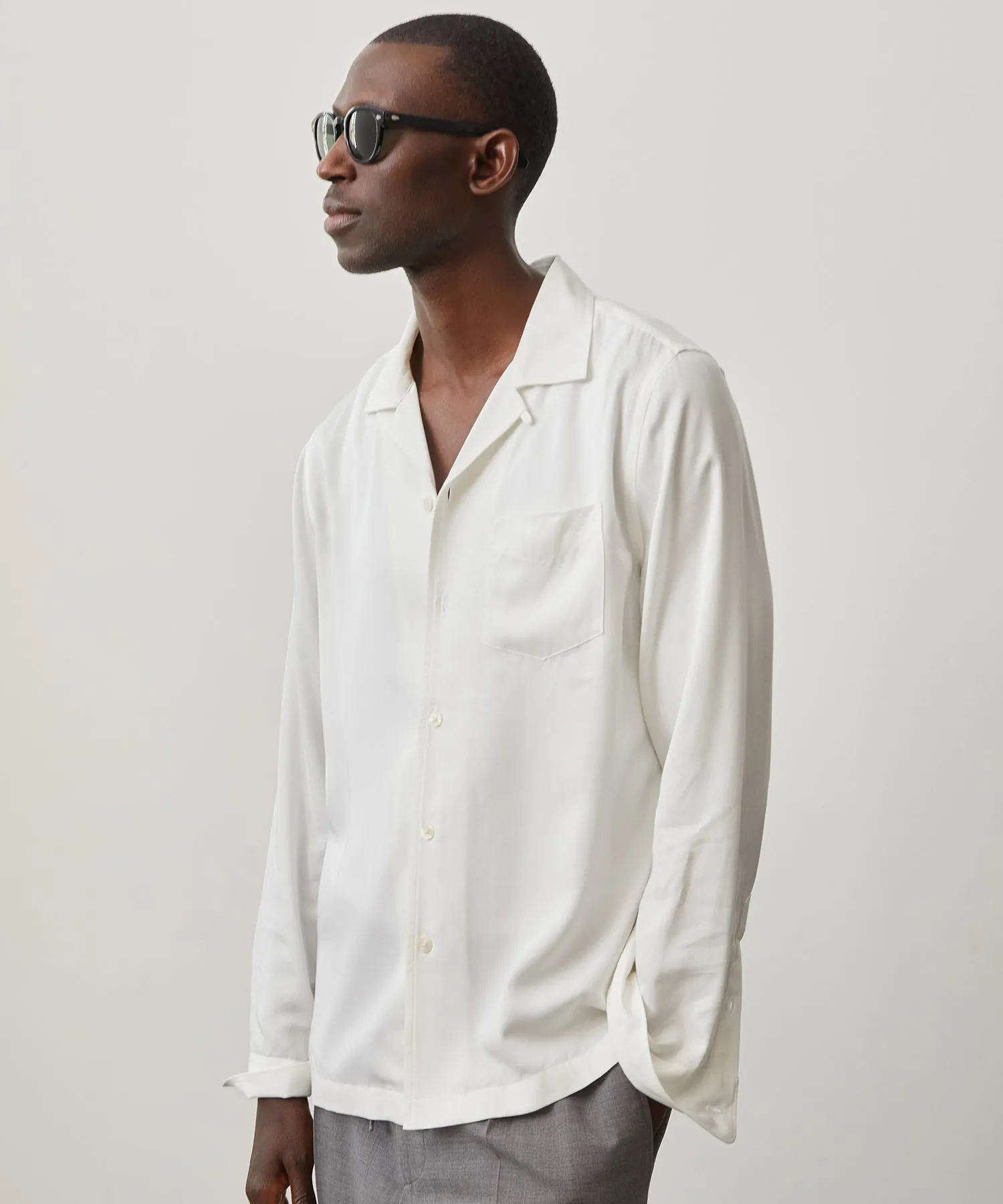 Classic Fit Rayon Hollywood Shirt