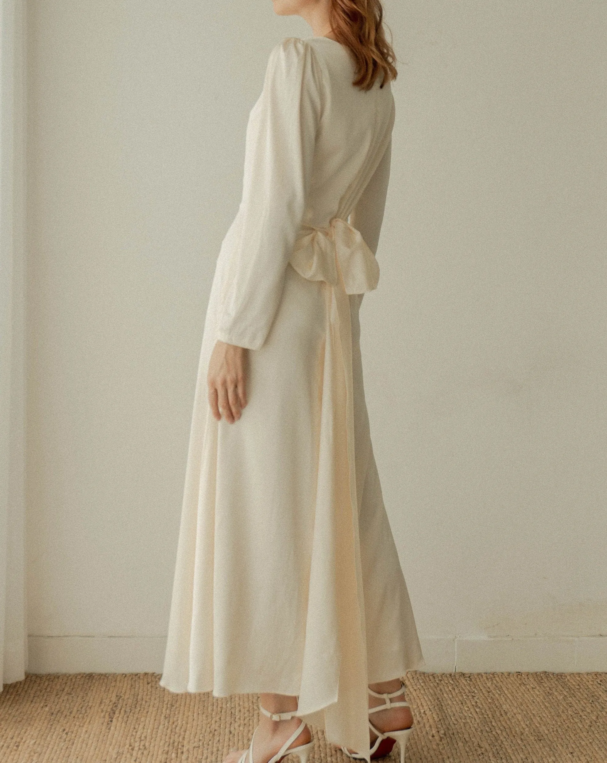 Darla Long Sleeves V Neck Dress