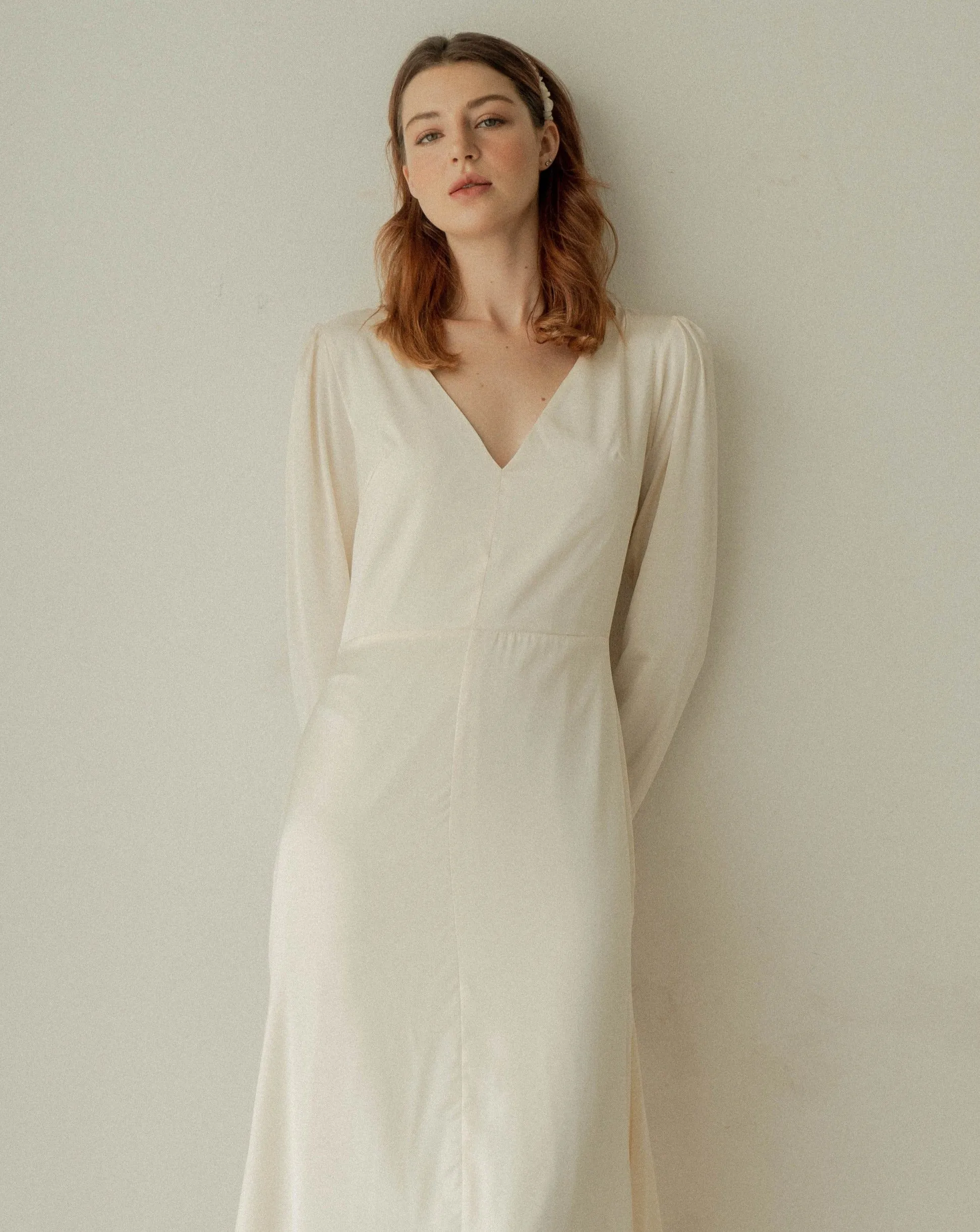 Darla Long Sleeves V Neck Dress