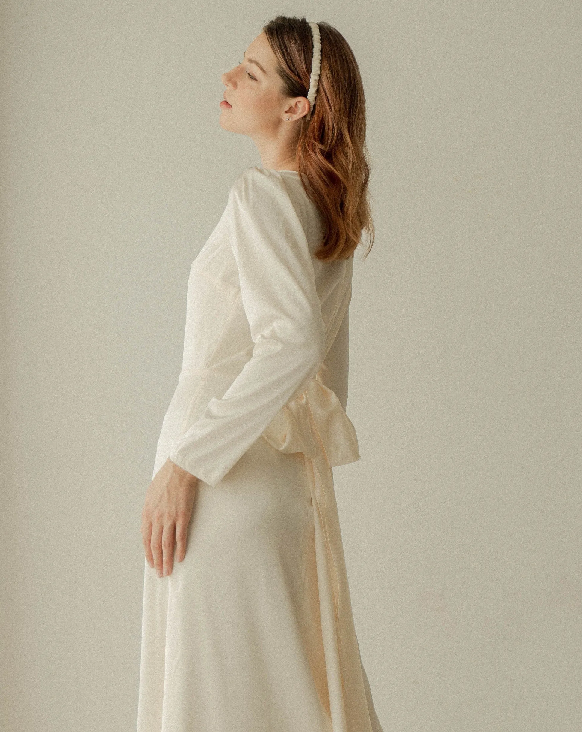 Darla Long Sleeves V Neck Dress
