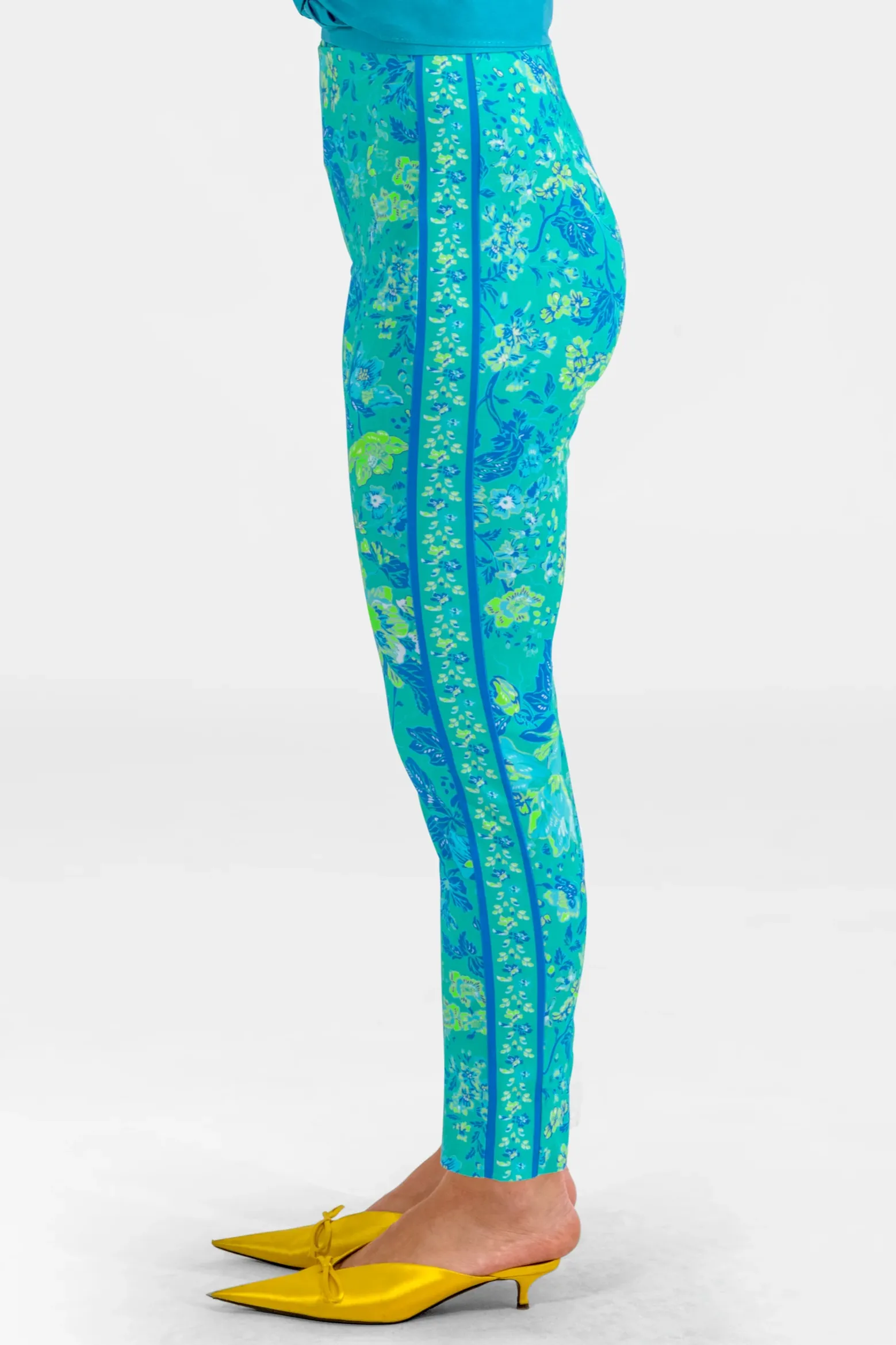 Gripeless Pull On Pants - English Garden
