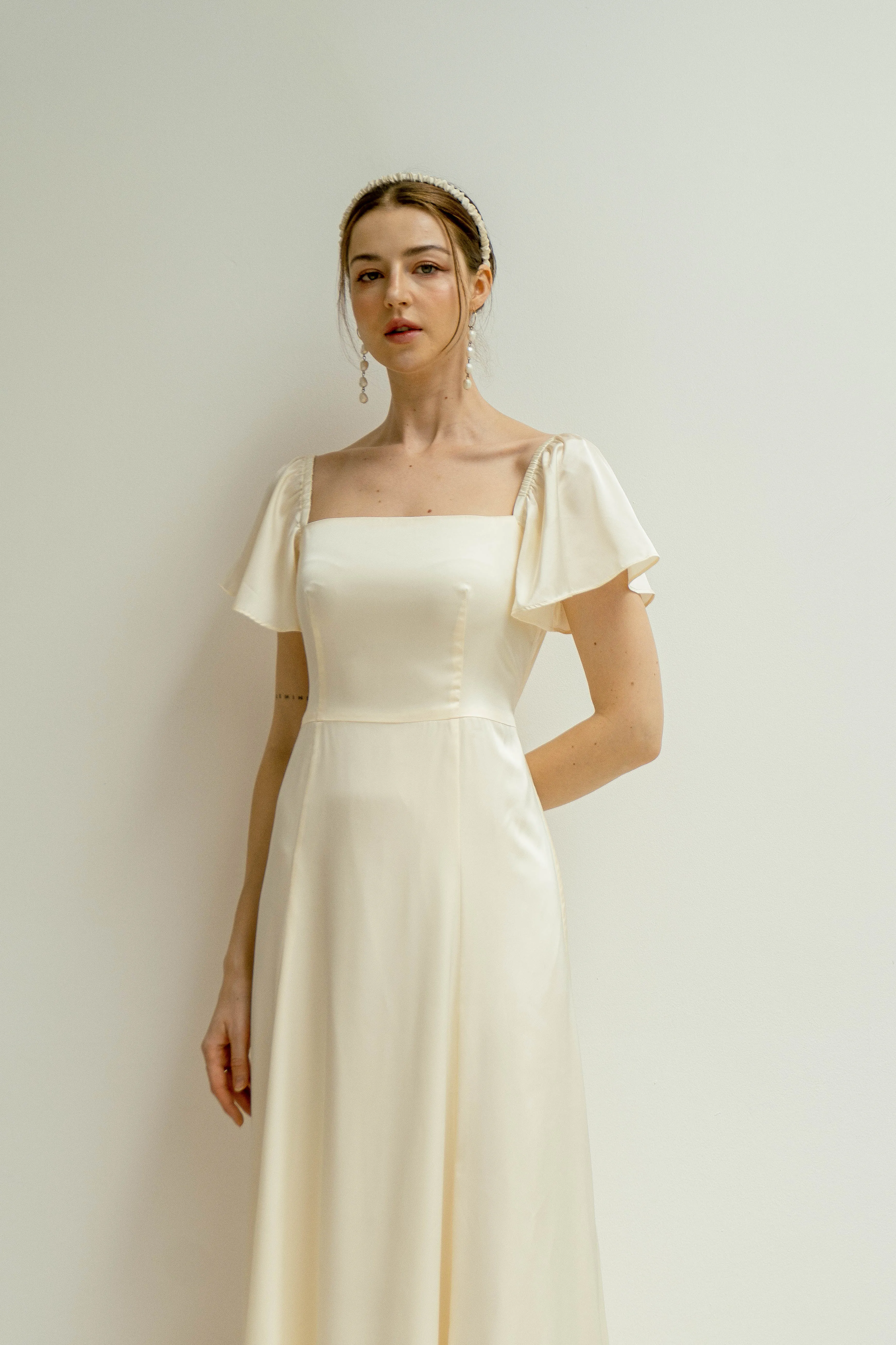 Hebe Flutter Short Sleeves Square Dress
