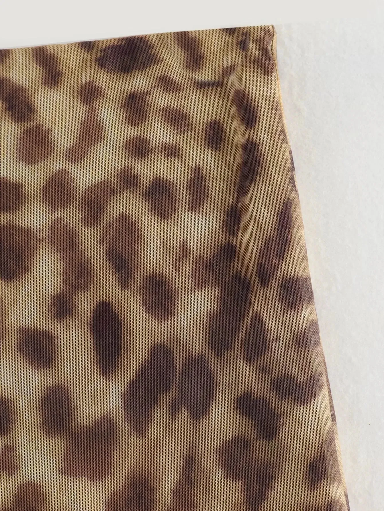 Leopard Print Midi Skirt New Fashion High Waist Elastic Waist Long Chic Skirt