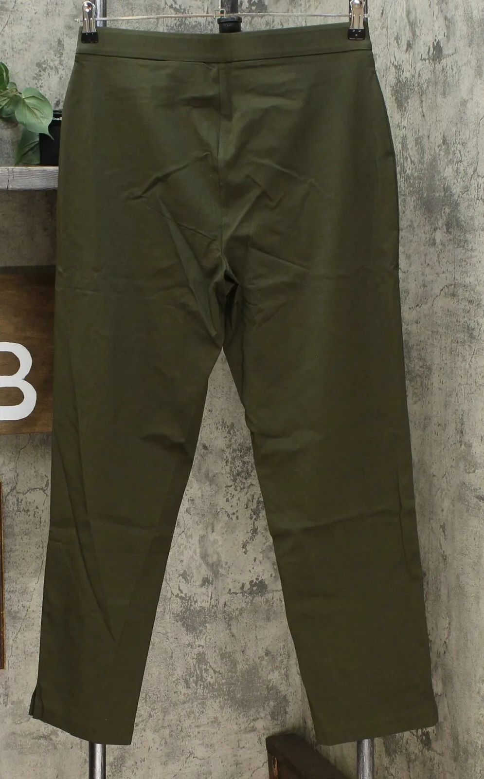 NWT Nina Leonard Womens Ankle Pant With Zipper Pockets. 640478 Large