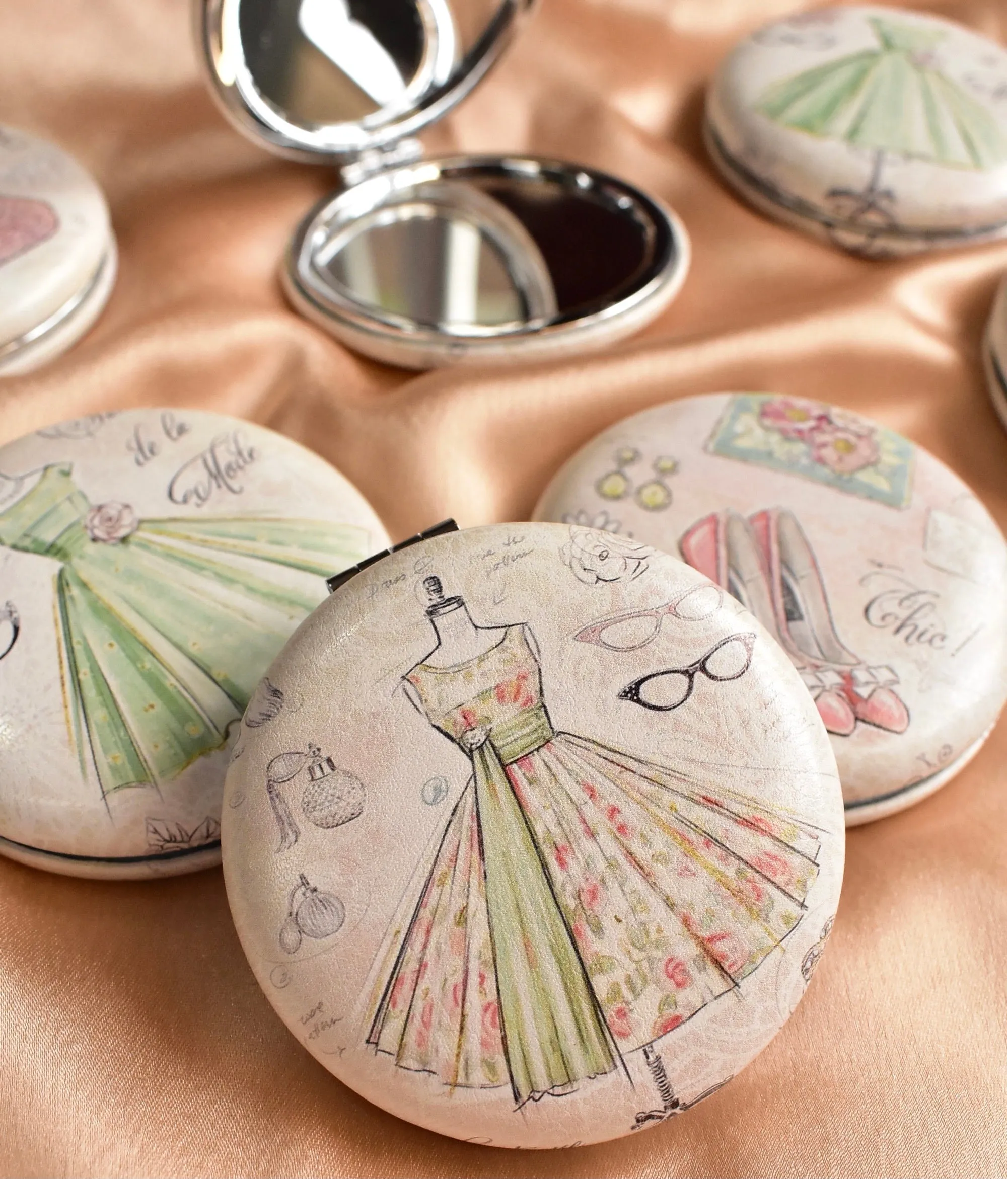 Pretty Pink Vintage Style Pocket Mirrors