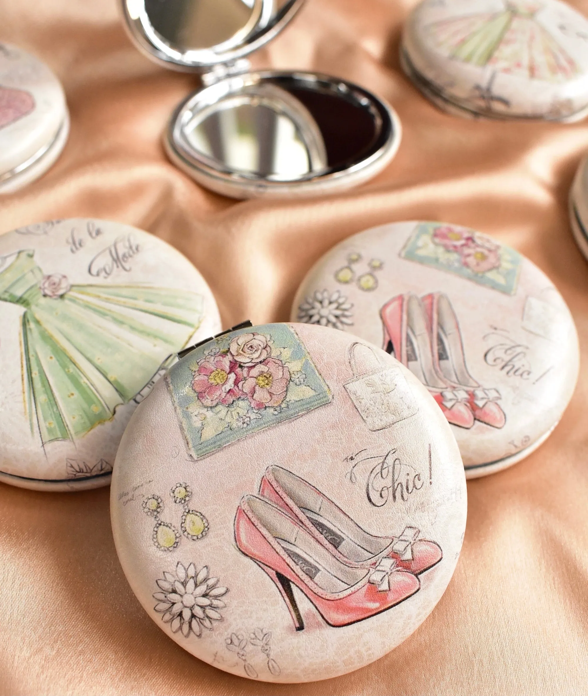 Pretty Pink Vintage Style Pocket Mirrors