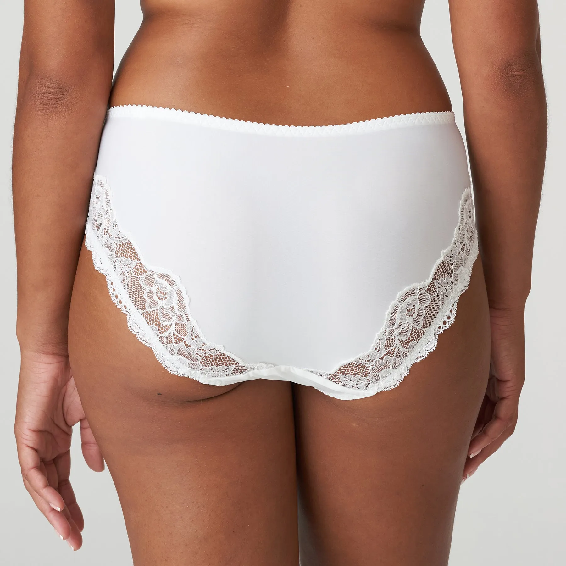 PrimaDonna Madison Full Brief