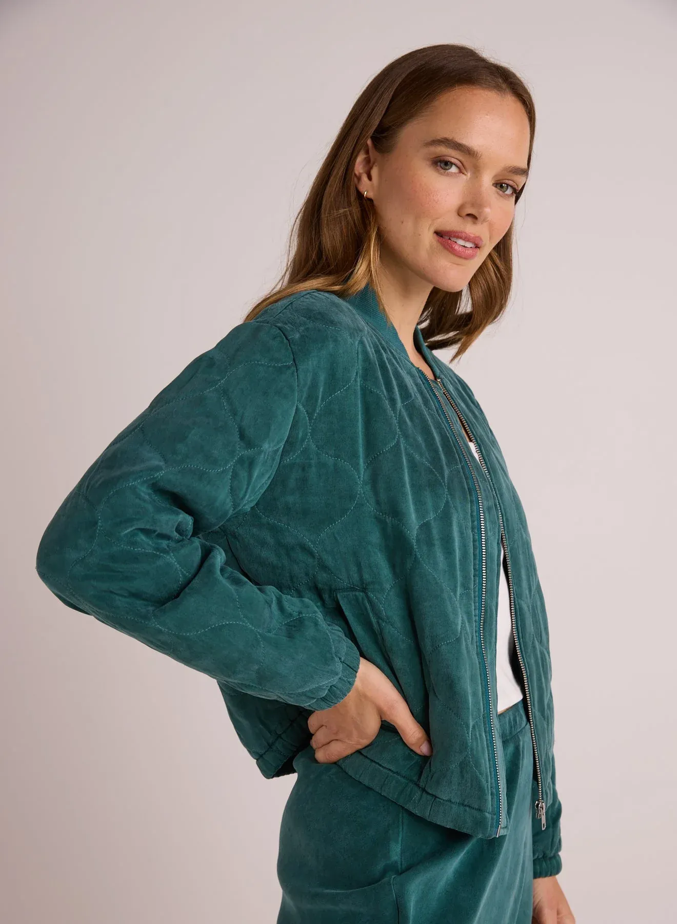 WYNTER QUILTED BOMBER IN HUNTER PINE